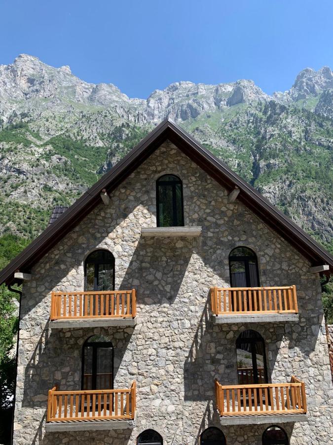 Hotel Stone House Valbona Exteriör bild